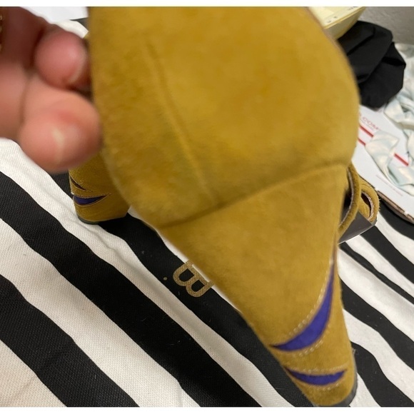 Anthropologie suede heels 🪴price is firm🪴 - Picture 4 of 6